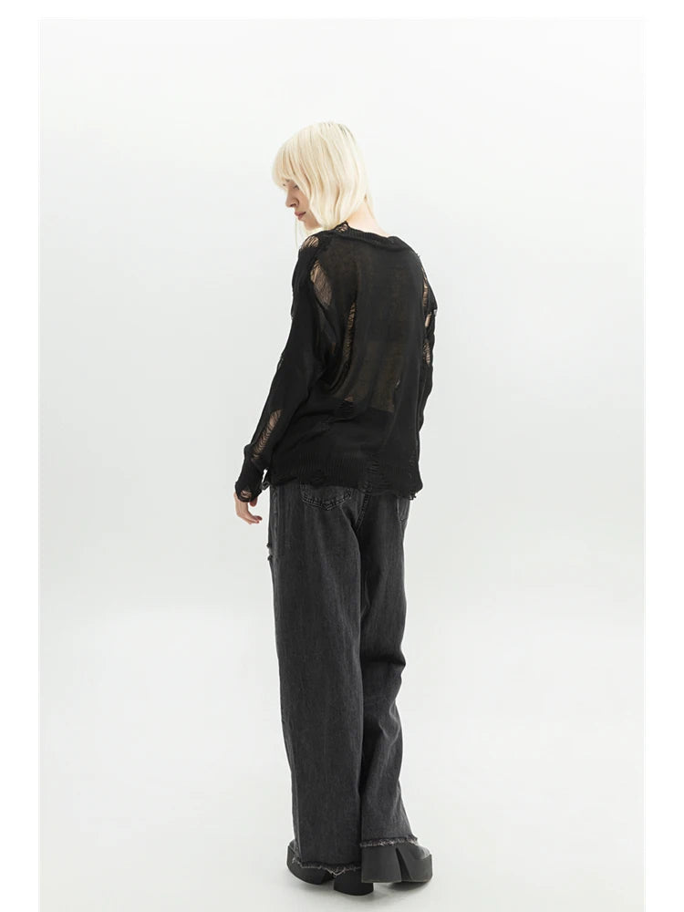 Women's Black Gothic Graffiti Print T-shirt Harajuku Korean Y2k 90s Vintage Long Sleeve Emo Torn T-shirts Clothes 2000s Summer