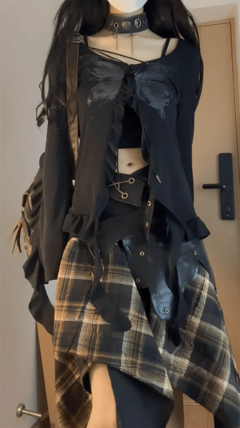Women's A-line Plaid Skirt Vintage Aesthetic Y2k Asymmetrical Skirt Harajuku Streetwear Emo Mini Skirt 2000s Clothes Summer 2024