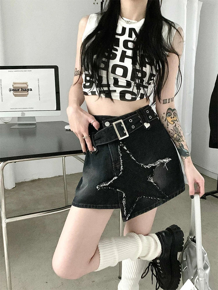 Women's Black Gothic A-line Denim Star Skirt Vintage 90s Aesthetic Y2k Mini Cowboy Skirt Harajuku Jeans Skirts Emo 2000s Clothes
