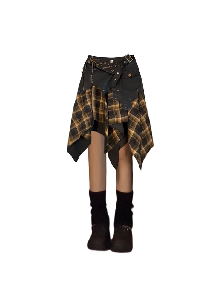 Women's A-line Plaid Skirt Vintage Aesthetic Y2k Asymmetrical Skirt Harajuku Streetwear Emo Mini Skirt 2000s Clothes Summer 2024